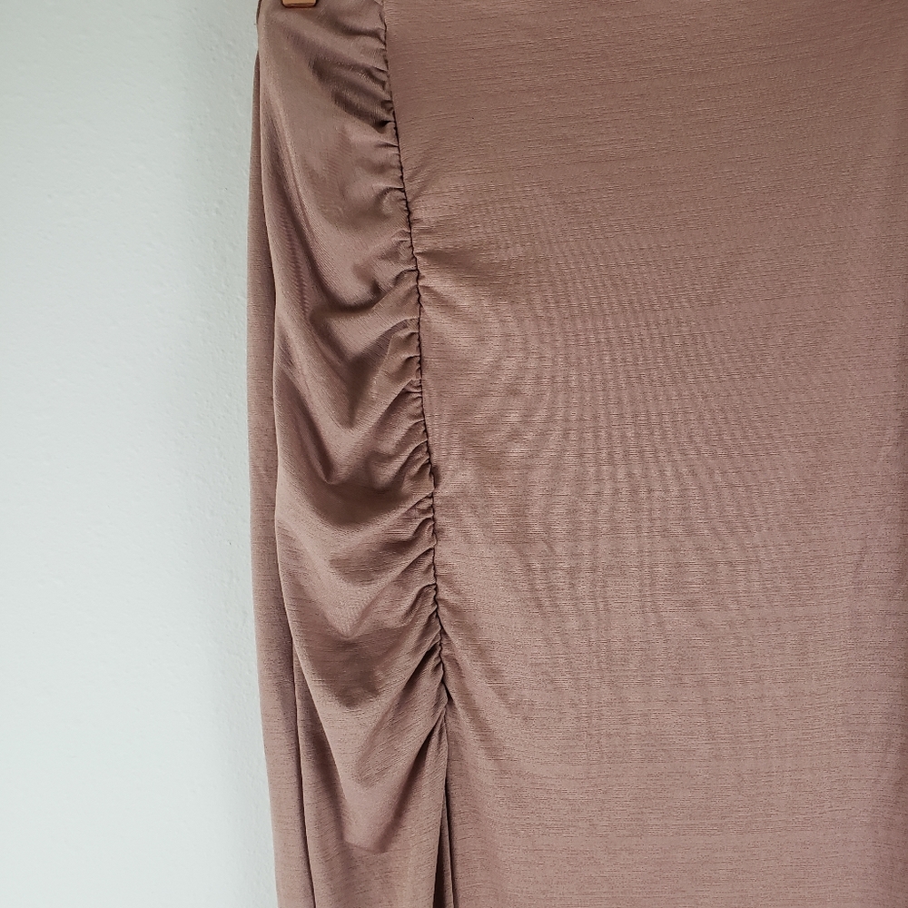 S O L D Missguided Ruched Side Split Maxi skirt - Picture 8 of 9